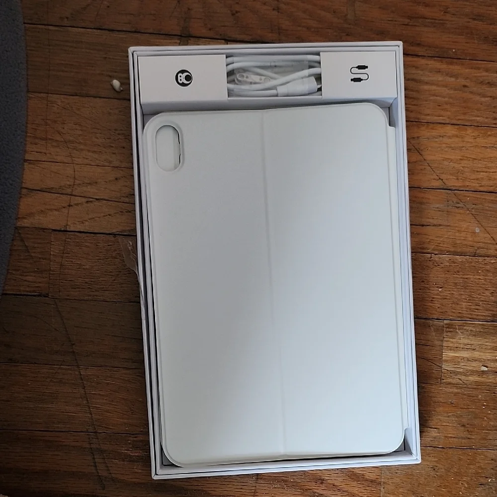HOU White Tablet Keyboard Case